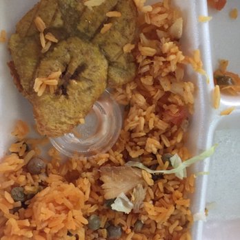 Tex Chick - Gondules that looks and tastes like Spanish rice, DRY tasteless plantain, they didn't even sprinkle a grain of salt on it. - Latin American Near Me - Houston, Texas