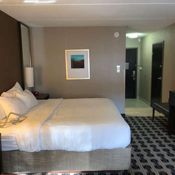 Hotel Marshfield - Lovely king room - Hotels Near Me - Marshfield, Wisconsin Hotel Marshfield - Lovely king room - Hotels Near Me - Marshfield, Wisconsin