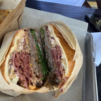 Hen & Heifer - The boss hog - American Near Me - Pomona, California
