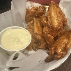 Christopher's Bar - Teriyaki chicken wings