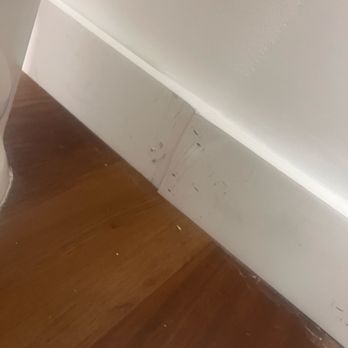 Guadarrama’s Remodeling - Baseboard poorly done. - General Contractors Near Me Guadarrama’s Remodeling - Baseboard poorly done. - General Contractors Near Me