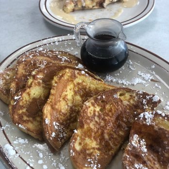 Vidlak's Brookside Cafe - American Near Me - Omaha, Nebraska