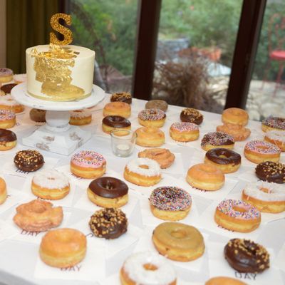 Grand Donuts by null
