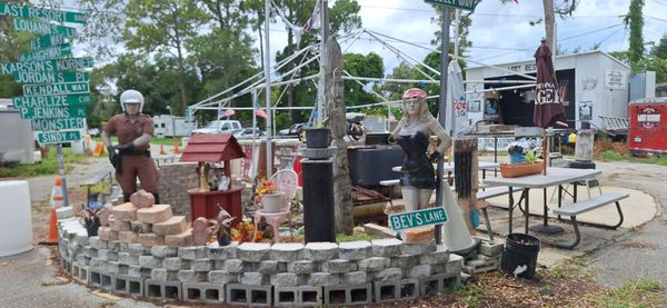 Last Resort Bar by null