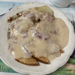Colts Restaurant & Pizza Park - nasty chipped beef gravy