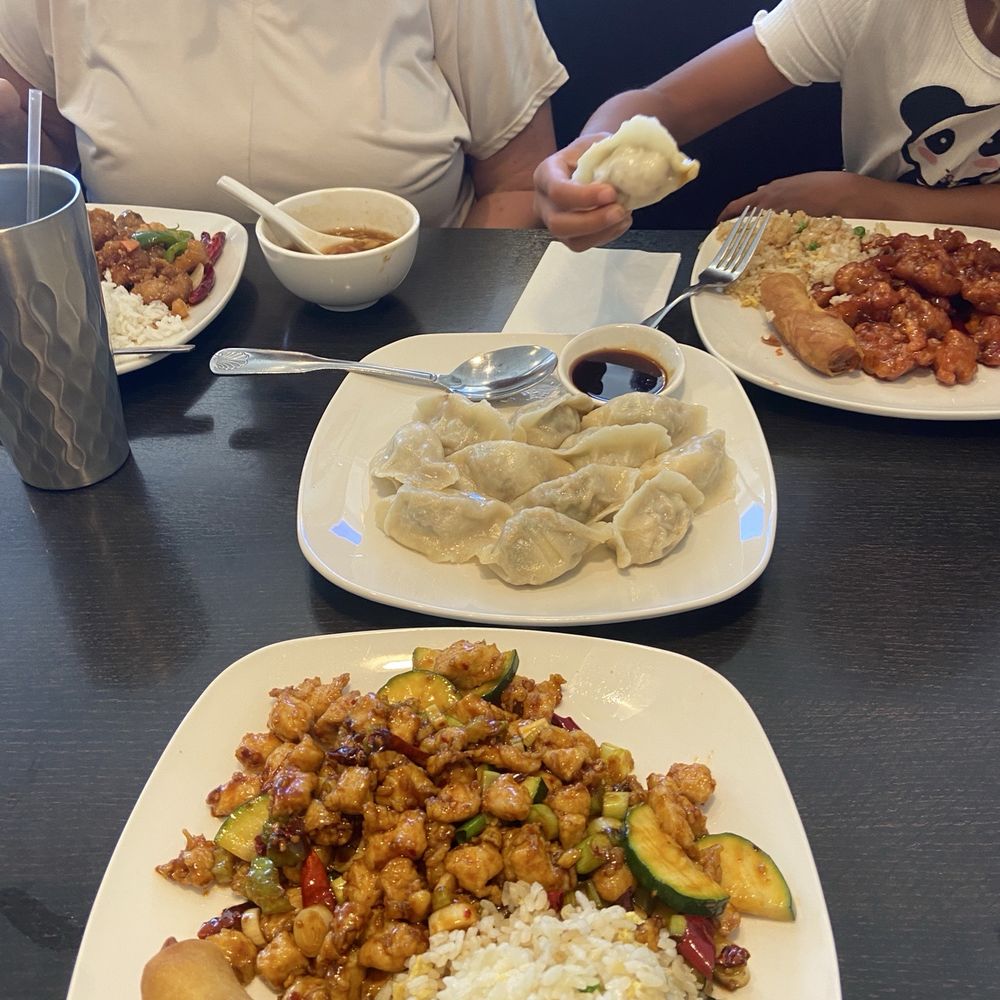 Red Chilli - Kung Pao and Dumplings along with Orange Chicken and General Tso. - Chinese Near Me - Redlands, California Red Chilli - Kung Pao and Dumplings along with Orange Chicken and General Tso. - Chinese Near Me - Redlands, California