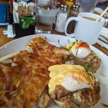 Poached Kitchen - Verde Benedict - Breakfast & Brunch Near Me - Irvine, California