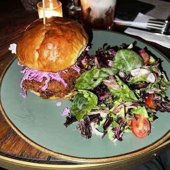 Honey Fitz - Bars Near Me - New York, New York