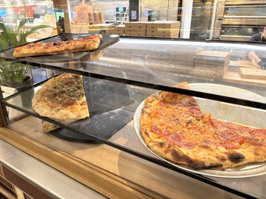 Cheezy's Artisan Pizza by null