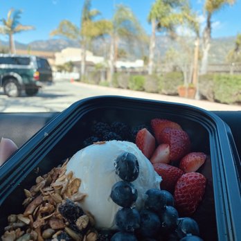 Brass Bird Coffee - Granola Bowl - Coffee & Tea Near Me - Carpinteria, California