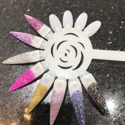 Nail Lounge