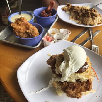Biscuit Head - Mimosa Chicken Biscuit, bacon of the day, chèvre grits, fried chicken, biscuits and gravy and a variety of jellies and jams - Cafes Near Me - Asheville, North Carolina