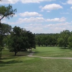Oak Meadow Country Club - Oak Meadow County Club Evansville IN 18 minutes ride to the northwest of Colonial Classics Landscaping & Nursery Newburgh IN