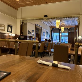 Berry's on Main - Norwalk, OH - Dining area - American Near Me - Norwalk, Ohio