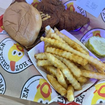 Dave's Hot Chicken - Chicken Shop Near Me - Oklahoma City, Oklahoma Dave's Hot Chicken - Chicken Shop Near Me - Oklahoma City, Oklahoma