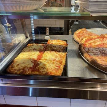 Joe's Pizza - Deep dish - Pizza Near Me - Miami, Florida Joe's Pizza - Deep dish - Pizza Near Me - Miami, Florida