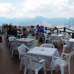 Bocca di Navene - La terrazza vista lago