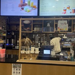 Cafe L'ami - Counter