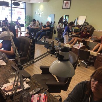 Amazing Cuts - It is great here! It looks like there's been improvements here and there but I love this - Hair Salons Near Me - Sunnyvale, California