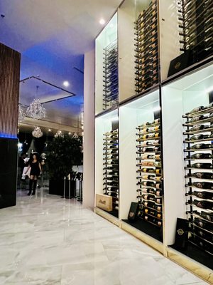 Se7en Restaurant & Wine Garden by null