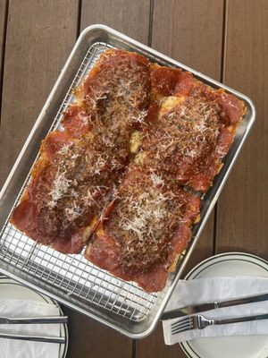 Seven Tigers Pie Club by null