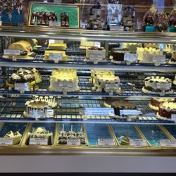 Wildewood Pastry Shop - Cakes Carmel supreme hard to see bottom row all the way right corner.