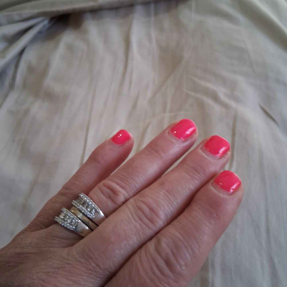 My nail after 1week of paying to have them done.  They all broke off