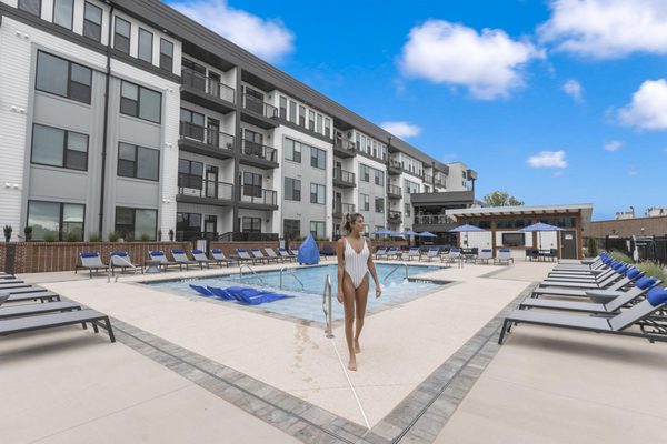 West End Station by null