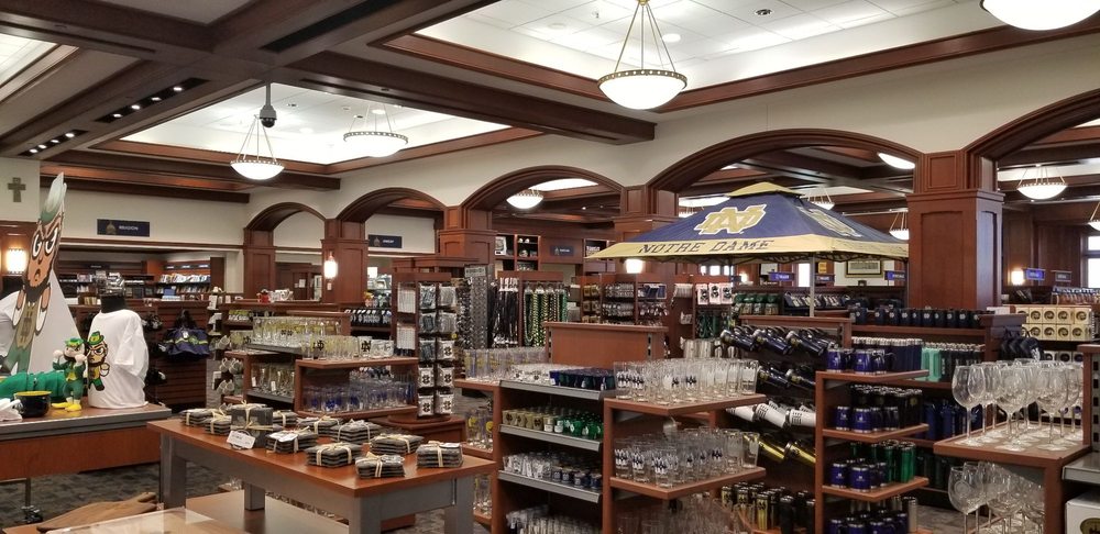 HAMMES NOTRE DAME BOOKSTORE - 64 Photos & 16 Reviews - Bookstores - 1