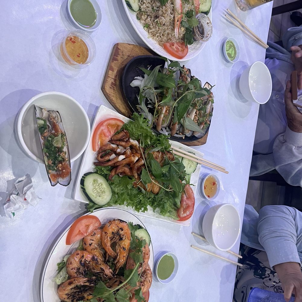 Oc A Chay - Spread - Vietnamese Near Me - San Gabriel, California Oc A Chay - Spread - Vietnamese Near Me - San Gabriel, California