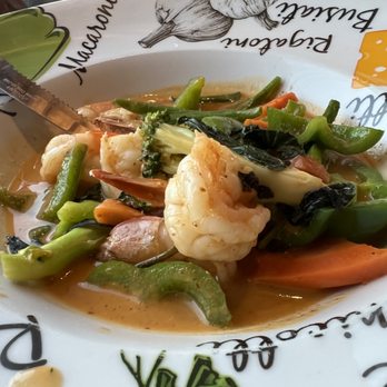 Muang Thai - Shrimp Penang, outstanding - Thai Near Me - Red Bank, New Jersey Muang Thai - Shrimp Penang, outstanding - Thai Near Me - Red Bank, New Jersey