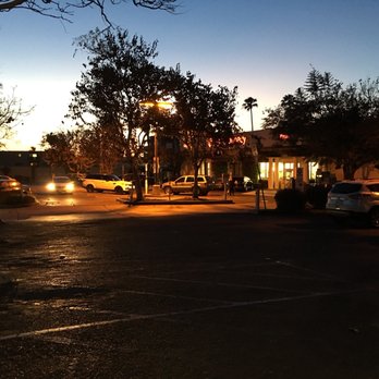 BevMo! - Nice parking lot for quick stops - Beer, Wine & Spirits Near Me - La Jolla, California
