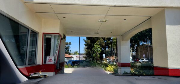 In-N-Out Burger by null