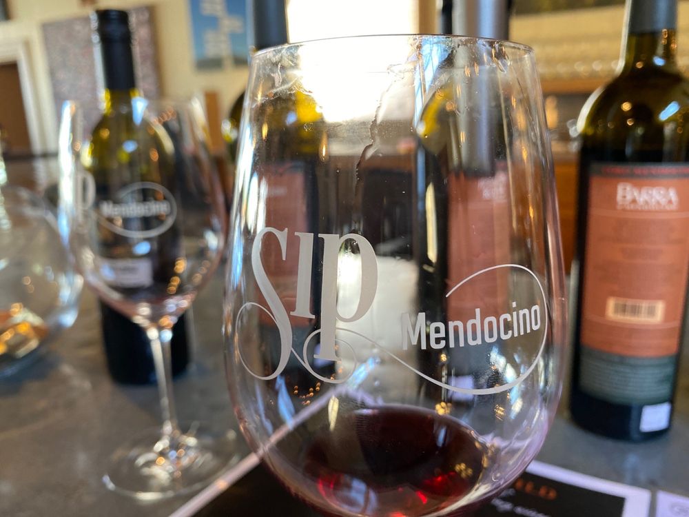 Sip Mendocino Logo