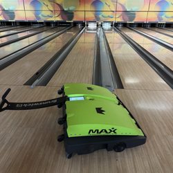 San Bruno Bowling Center - Fresh oil!