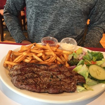 Al Pizzetta - Steak, fries and salad - Italian Near Me - Montreal, Quebec Al Pizzetta - Steak, fries and salad - Italian Near Me - Montreal, Quebec