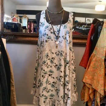 Yaprak with Studio 510 - Women's Clothing Near Me - Fishers, Indiana Yaprak with Studio 510 - Women's Clothing Near Me - Fishers, Indiana