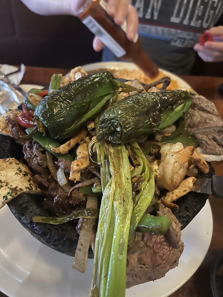 Plaza Azteca Mexican Restaurant · Newington