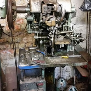 Curran Shoe Repairs & Key Cutting Services - Machine for stitching gents shoes - Shoe Repair Near Me - Dublin, D Curran Shoe Repairs & Key Cutting Services - Machine for stitching gents shoes - Shoe Repair Near Me - Dublin, D