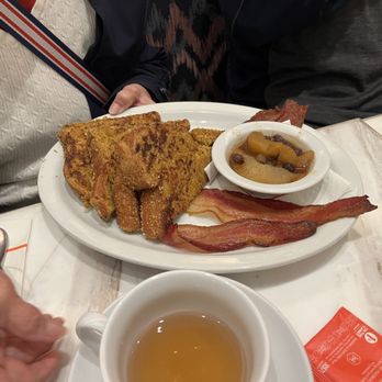 Junior's - French Toast - Breakfast & Brunch Near Me - Las Vegas, Nevada