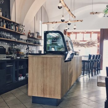 Kafe Kytka - Interior - Cafes Near Me - Liberec, JC