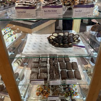 Rocky Mountain Chocolate Factory - Chocolatiers & Shops Near Me - Phoenix, Arizona