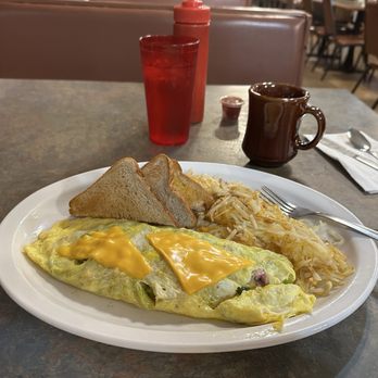 Coney Island Inn - Western omelet, hash browns and wheat toast - American Near Me - Mansfield, Ohio Coney Island Inn - Western omelet, hash browns and wheat toast - American Near Me - Mansfield, Ohio