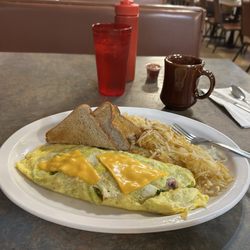 Coney Island Inn - Western omelet, hash browns and wheat toast