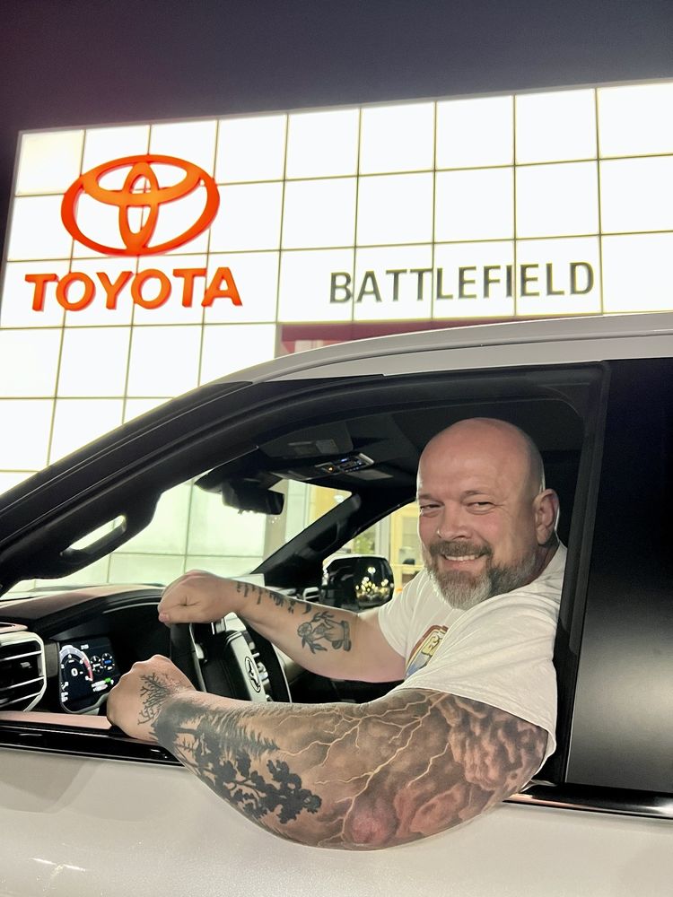 BATTLEFIELD TOYOTA SALES Updated October 2024 20 Photos & 42