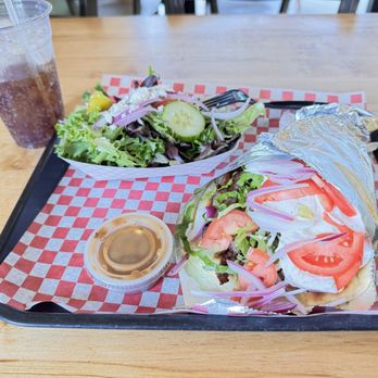 Peño Mediterranean Grill - Gyro and Greek Salad - Salad Near Me - Wilmington, North Carolina