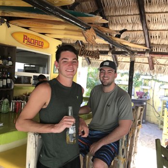 Buzzard's - Seafood Near Me - El Encanto de la Laguna, BCS
