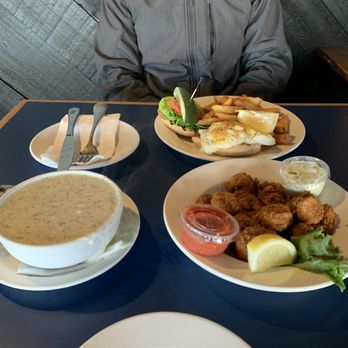 Boston Sail Loft - New England Clam Chowder, Cajun Popcorn Shrimp, Lemon Pepper Broiled Fish Sandwich - Bars Near Me - Boston, Massachusetts