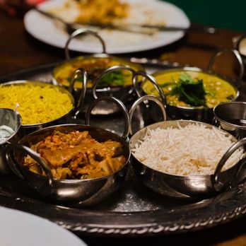 The Dutchess - Curry Sampler - Cafes Near Me - Ojai, California The Dutchess - Curry Sampler - Cafes Near Me - Ojai, California