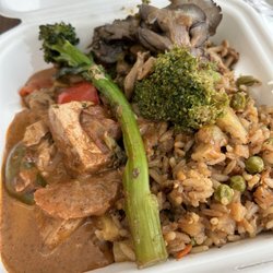 Summit Cafe at Alta Bates Summit Medical Center - Spicy Tofu Curry, pineapple fried rice and broccoli and mushroom variety ($9.99 before tax)